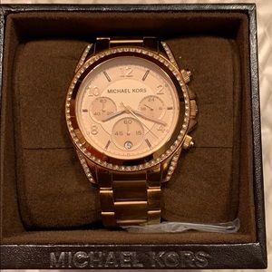 Michael kors rose gold watch